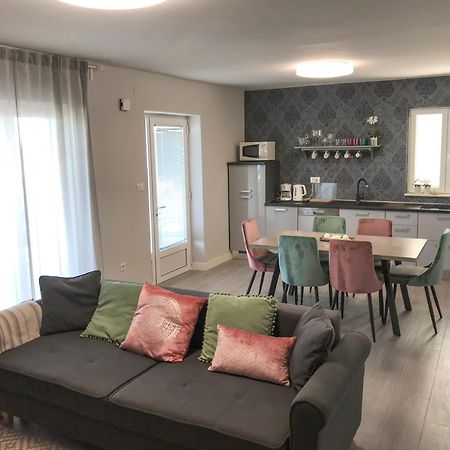 Punta Preko Apartments Luaran gambar