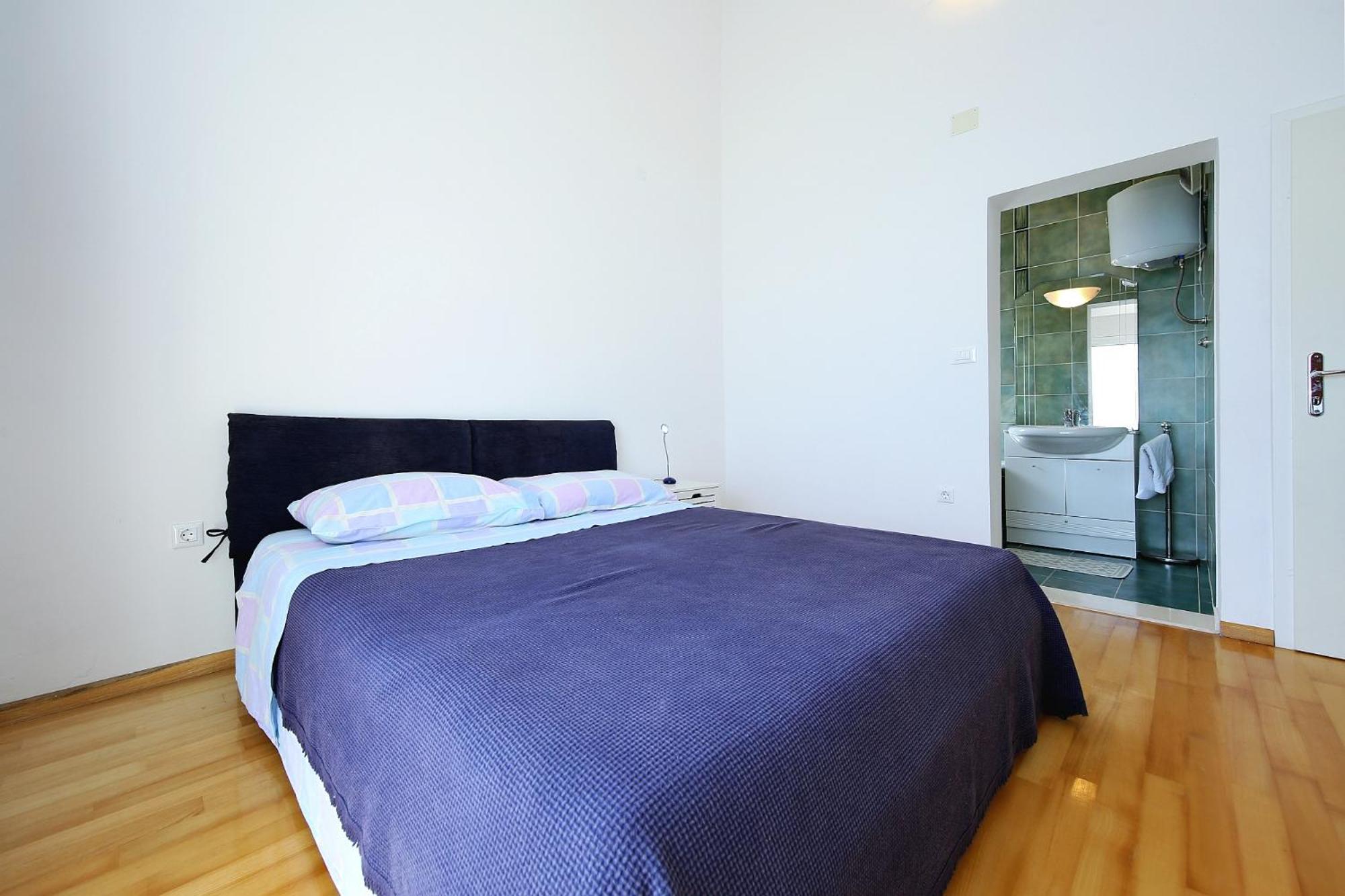 Punta Preko Apartments Bilik gambar